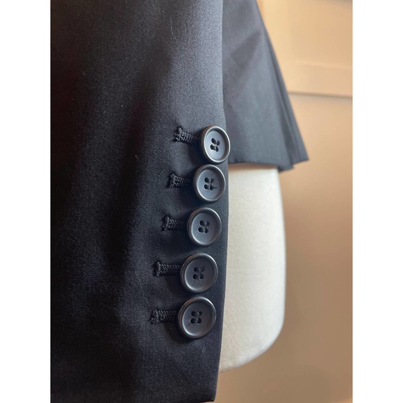 The Limited Black Suit Blazer - Picture 3 of 3